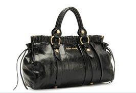 广州外贸原单 厂价促销精品皮具与电子产品